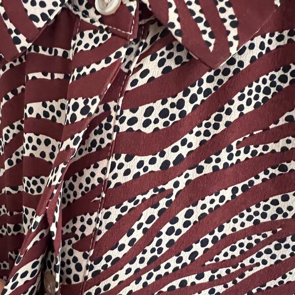 BODEN Silk Shirt, Maroon/White/Black, tiger print, S 4 - Picture 7 of 9